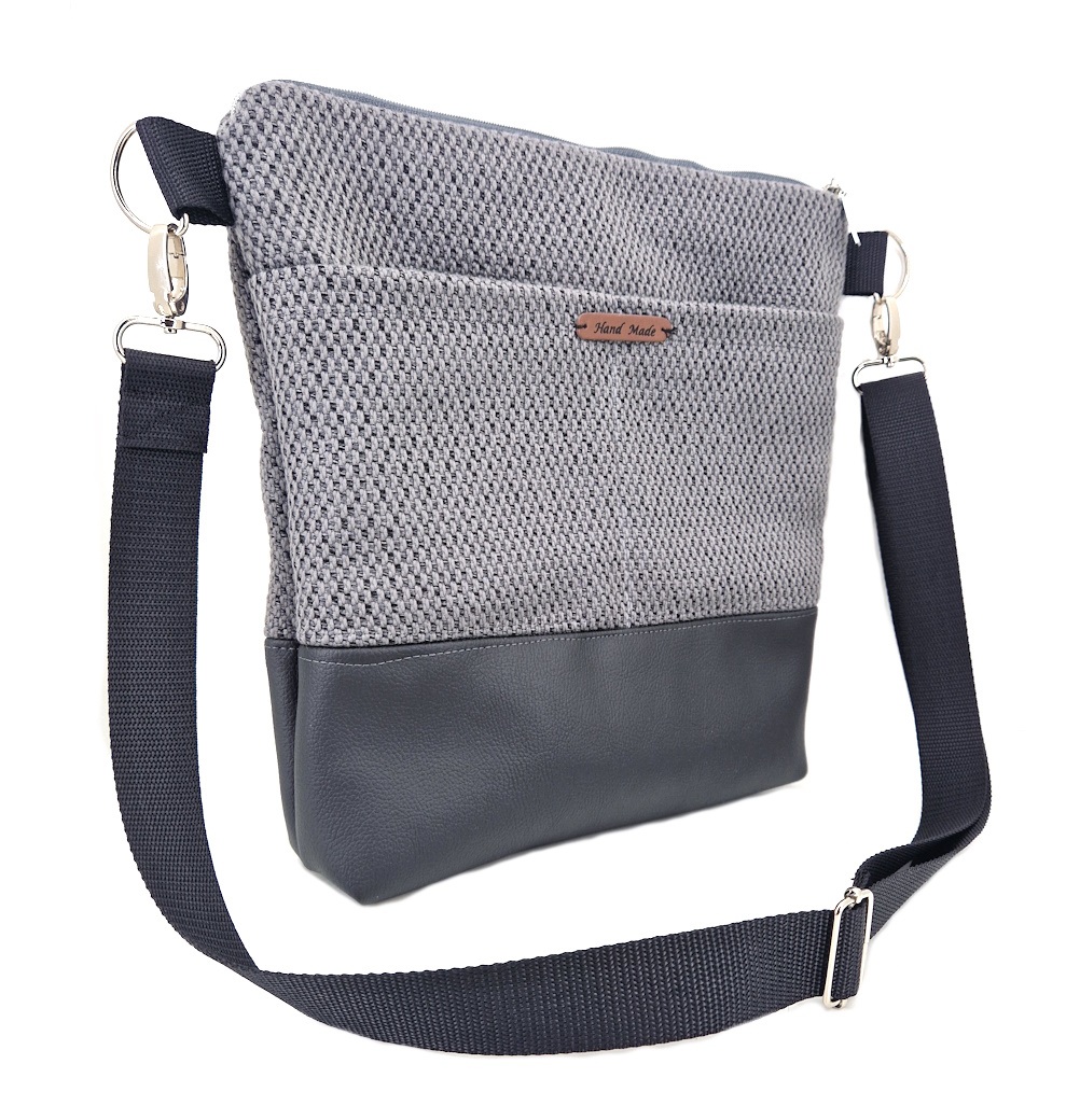 10056 Urban Chic Schultertasche Seitenansicht links