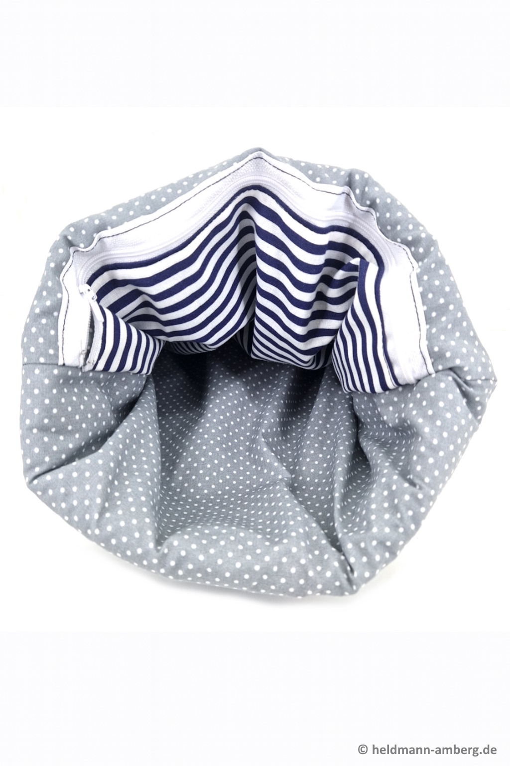 10070 Eleganz in Blau-Weiß Innenseite